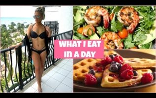 What I Eat In A Day To LOSE WEIGHT - 10 CALORIE PASTA & more! (Kelly Strack)