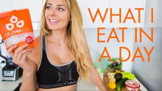 SUPER CLEAN Hawaii prep - What I eat in a Day (Rochelle Fox)