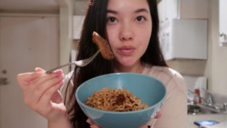 WHAT I EAT IN A DAY - WORKING FROM HOME (Vegan) (Sonia Elsie)
