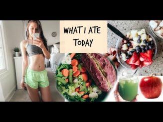 What I Eat In A Day To Stay Fit and Healthy (Haleigh Amend)