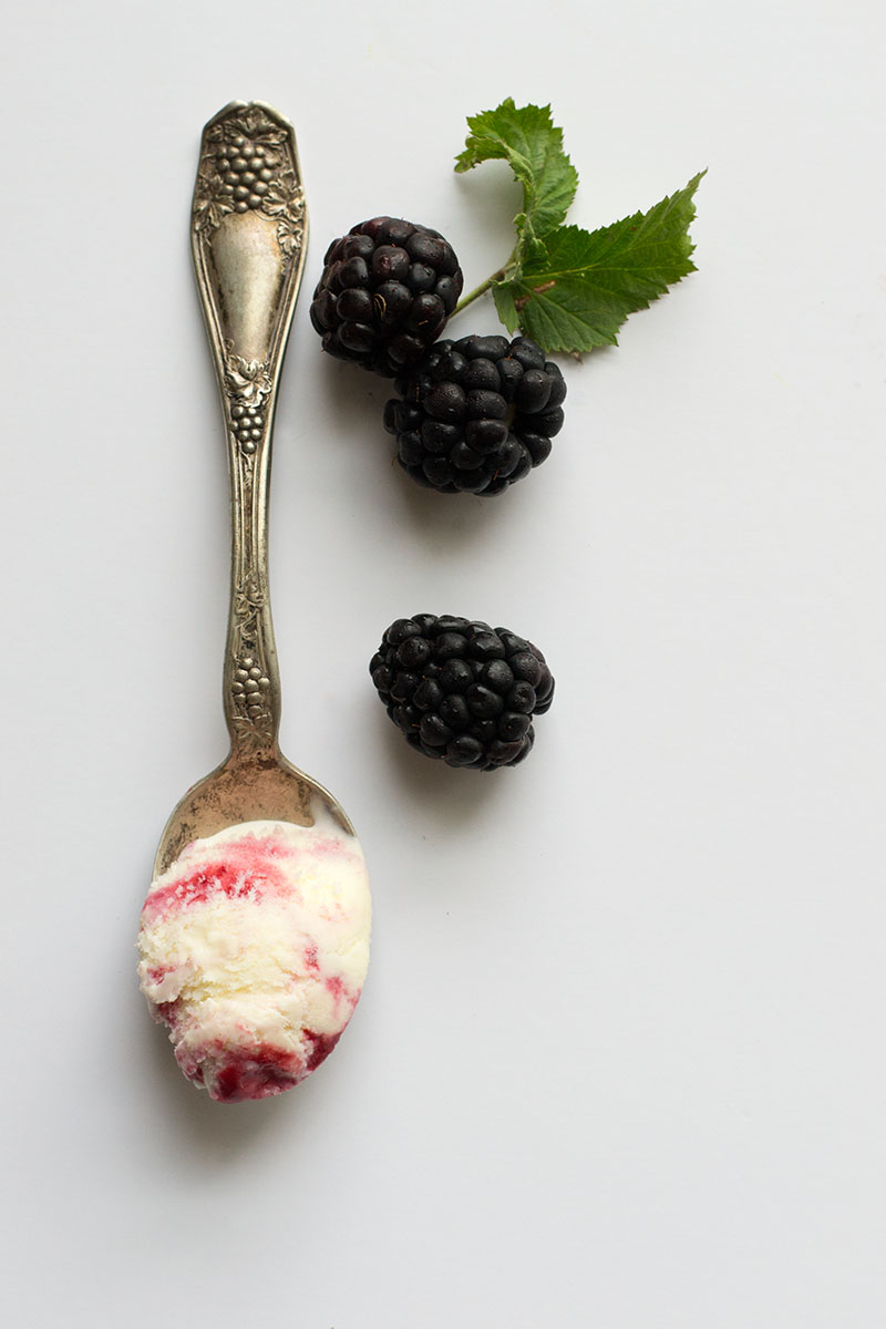 Blackberry Swirl Ice Cream | siftandwhisk.com