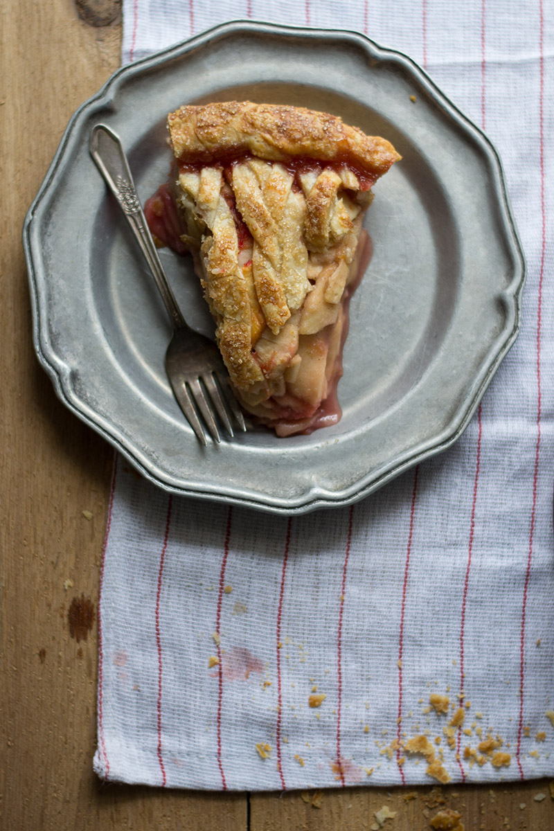 Four & Twenty Blackbirds' Blushing Apple Pie (Apple pie with a beet puree - Surprisingly delicious!) | siftandwhisk.com