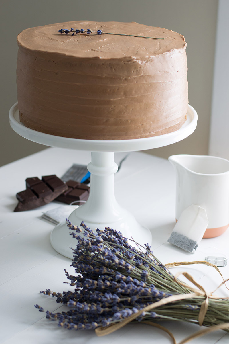 Earl Grey Cake with Chocolate Lavender Frosting | siftandwhisk.com