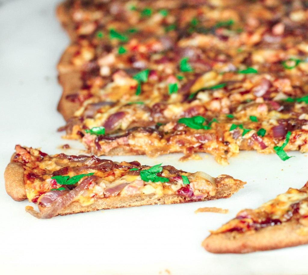 Sweet & Spicy Caramelized Onion BBQ Pizza | ringfingertanline.com