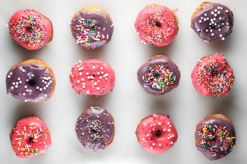 These Birthday Donuts are ready to party | from ringfingertanline.com