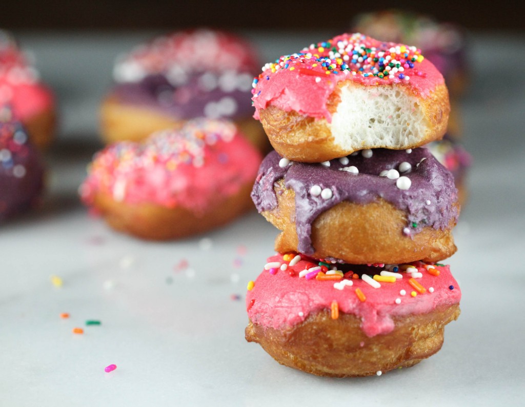 These Birthday Donuts are ready to party | from ringfingertanline.com