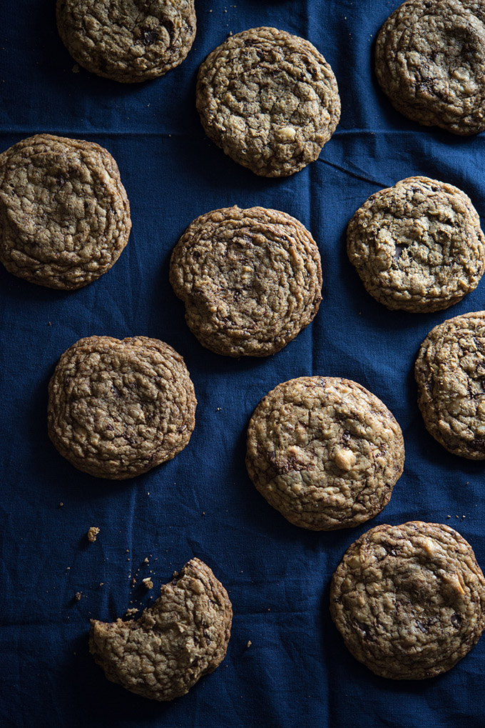 Coffee, Coconut, & Macadamia Nut Chocolate Chunk Cookies | siftandwhisk.com